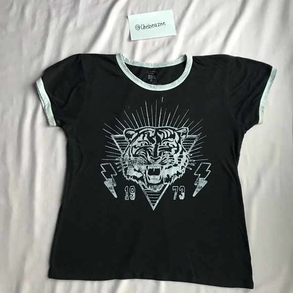Black Billabong Tee - Picture 1 of 1